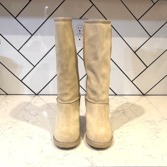 Rare vintage Y2K Tommy Hilfiger beige Ugg-style heeled boots size 6.5 suede - Picture 4 of 9